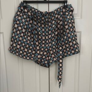 NWT LOFT Women’s Shorts Size XL